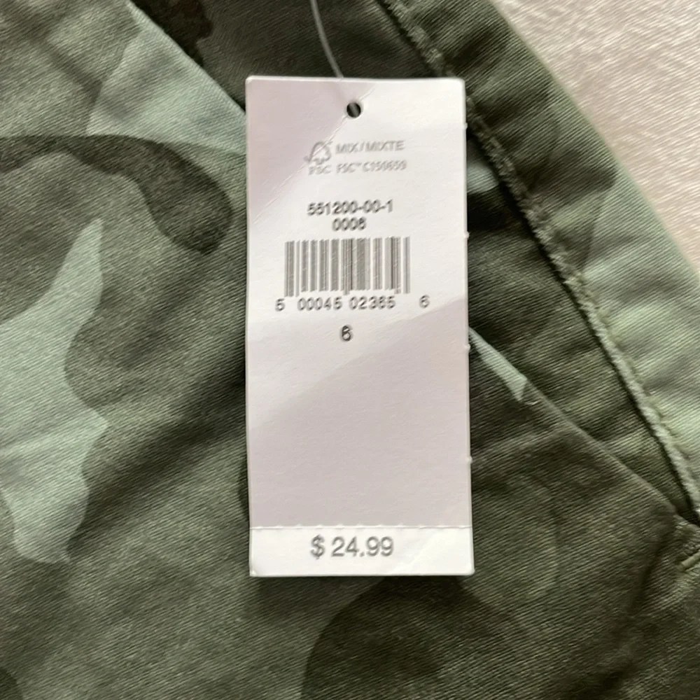 NWT Old Navy Green Cargo Shorts Camouflage Design, size 6 - Picture 4 of 6